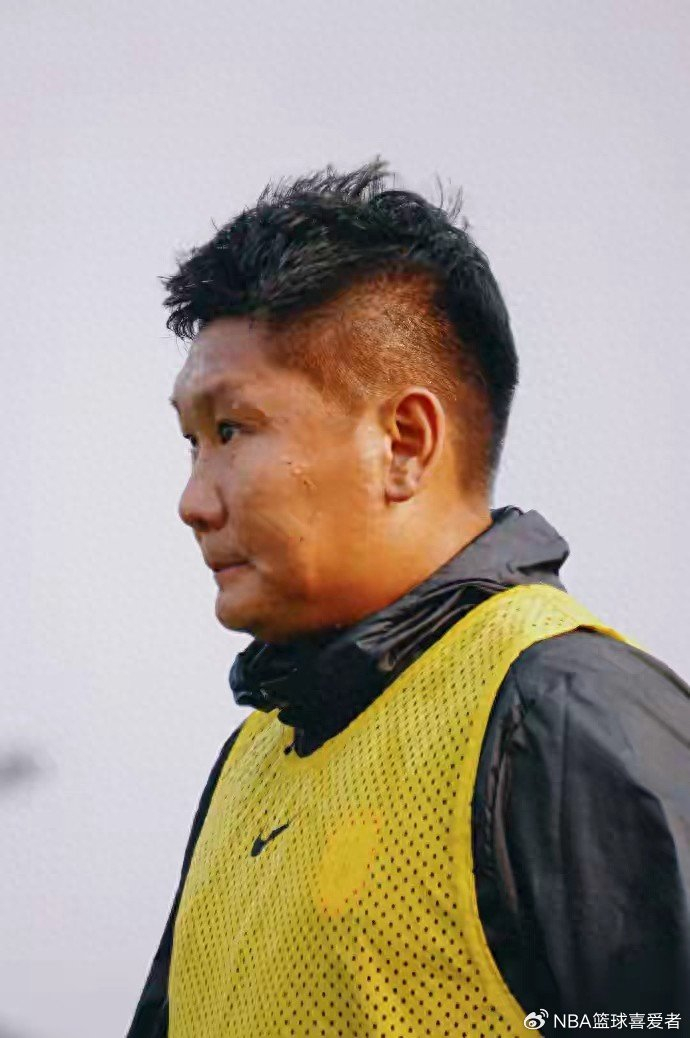 2026世界杯直播-5万欧租来“妖锋”?重庆这波操作让中超同行坐不住了|肯帕努|球员|俱乐部|彩票|罗马尼亚_新浪体育_新浪新闻